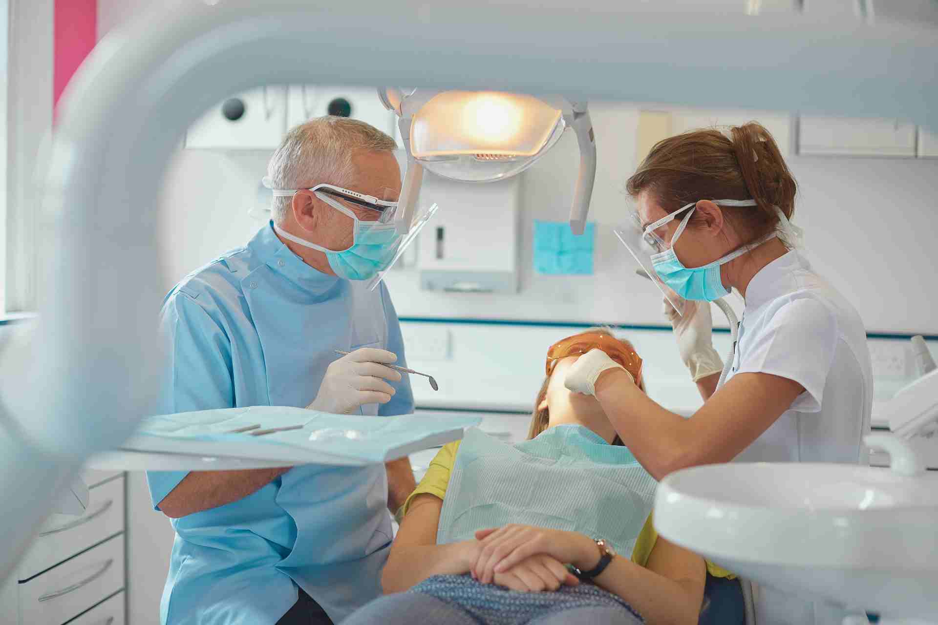 Dentist in Pacoima, CA